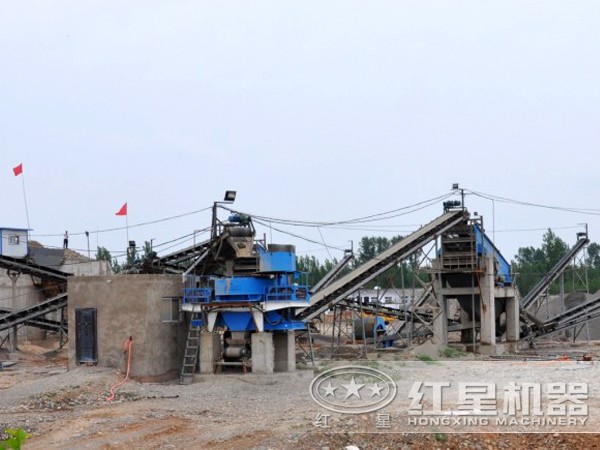 安徽加工玄武巖用碎石制砂生產(chǎn)線現(xiàn)場(chǎng)